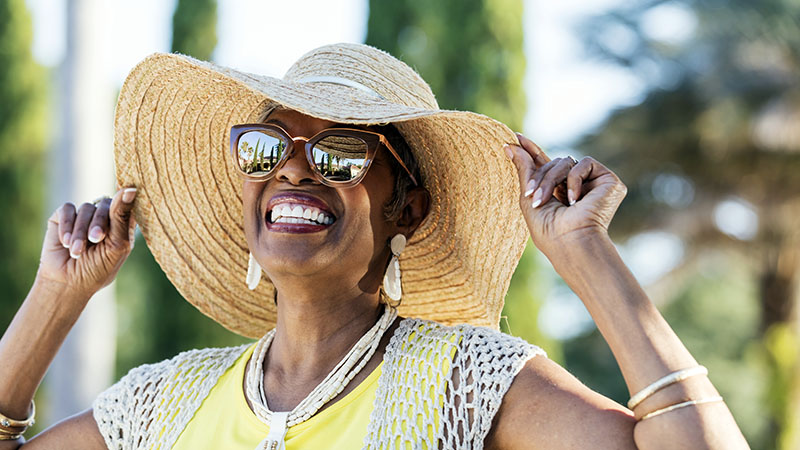 A Wide-brimmed Hat